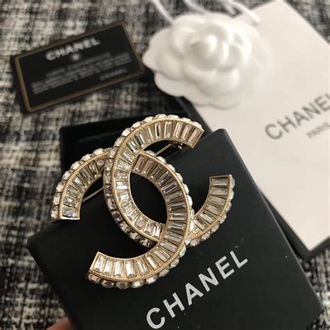 Chanel pins brooches wholesale